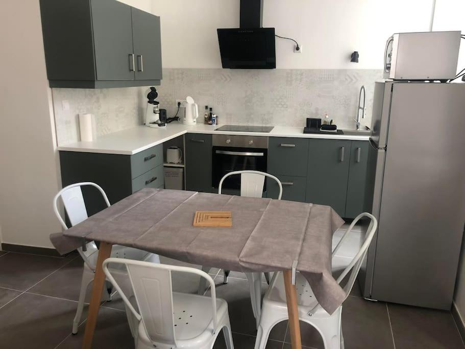 הוילה מונטברד 15 Personnes Chez Delphine Et Guillaume מראה חיצוני תמונה